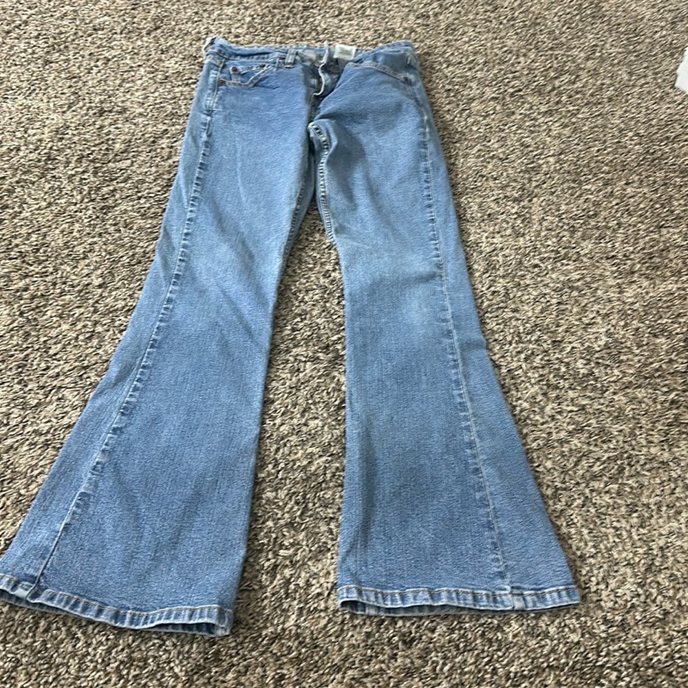 Levi boot cut/bellbottom/low flare jeans light blue
